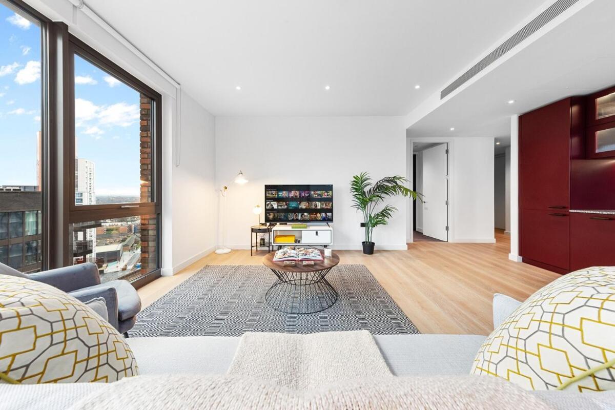 Apartment Modern Flat In Greater